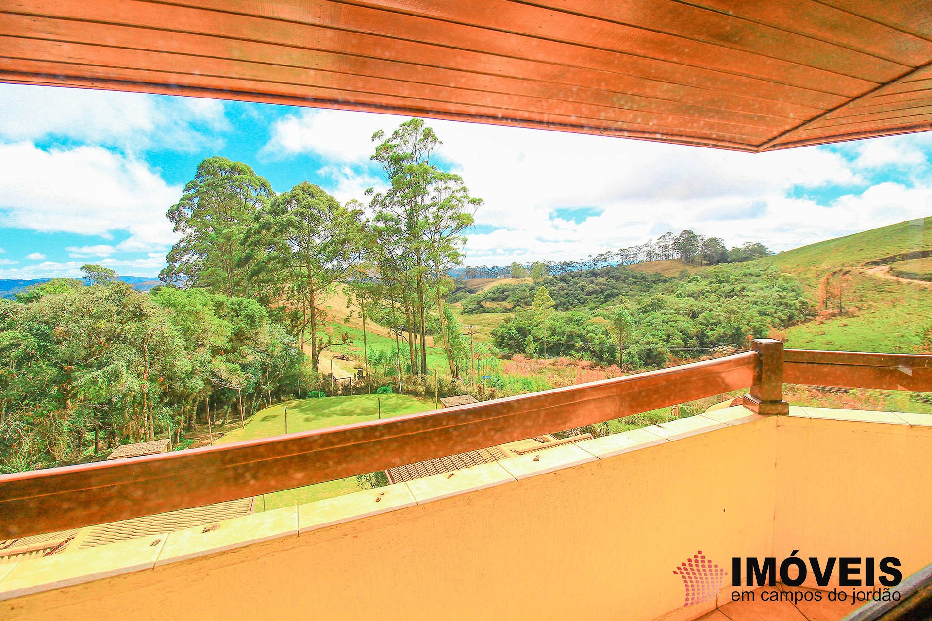 1 para Casas - Venda em Campos do Jordão