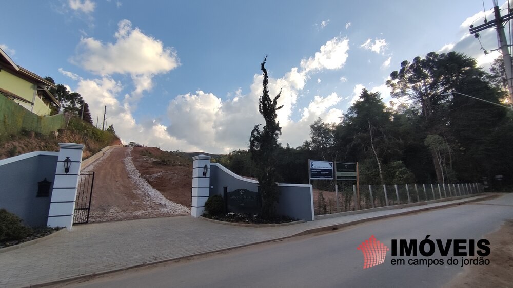 0 para Terrenos - Venda em Campos do Jordão