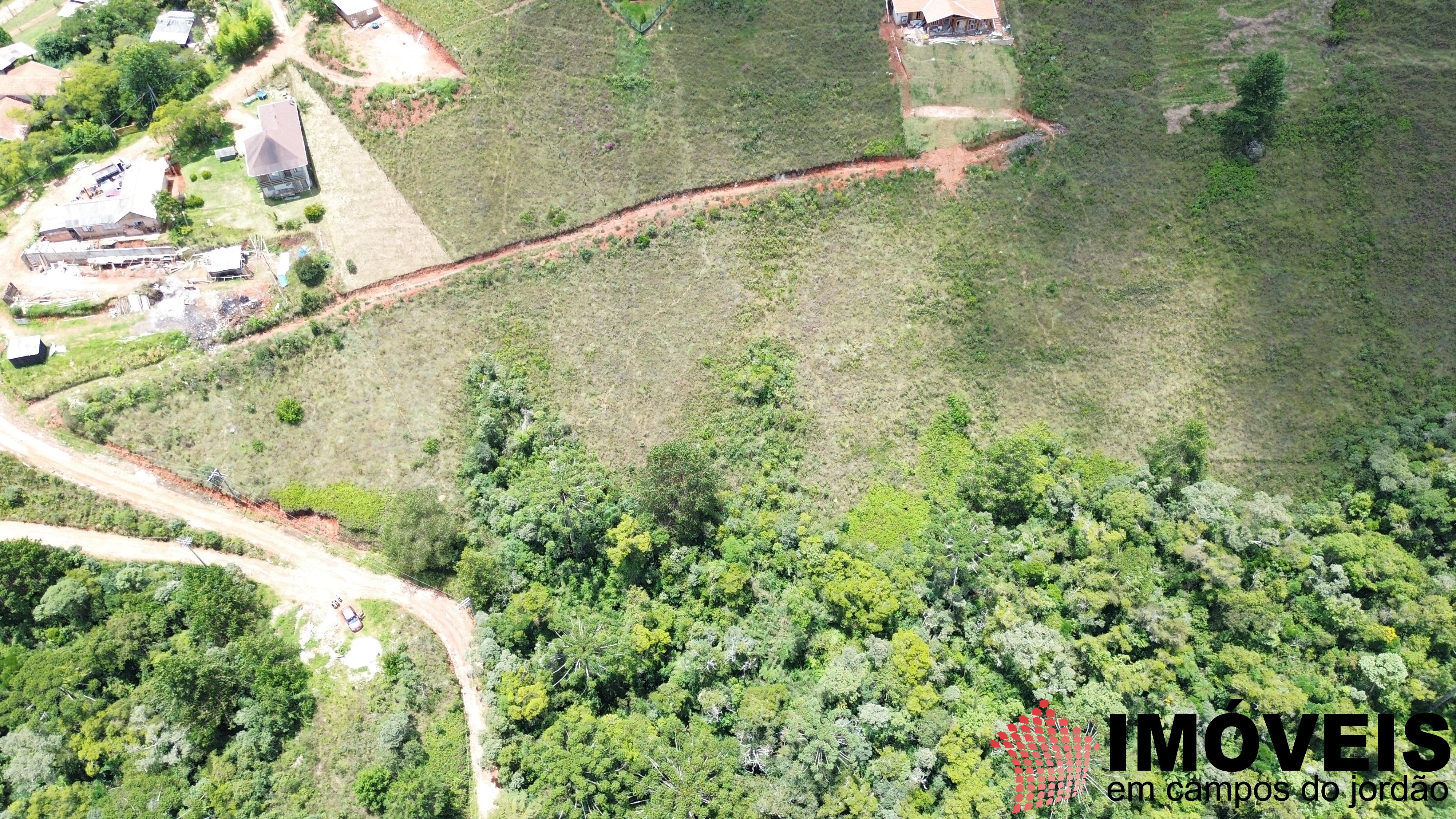 0 para Terrenos - Venda em Campos do Jordão