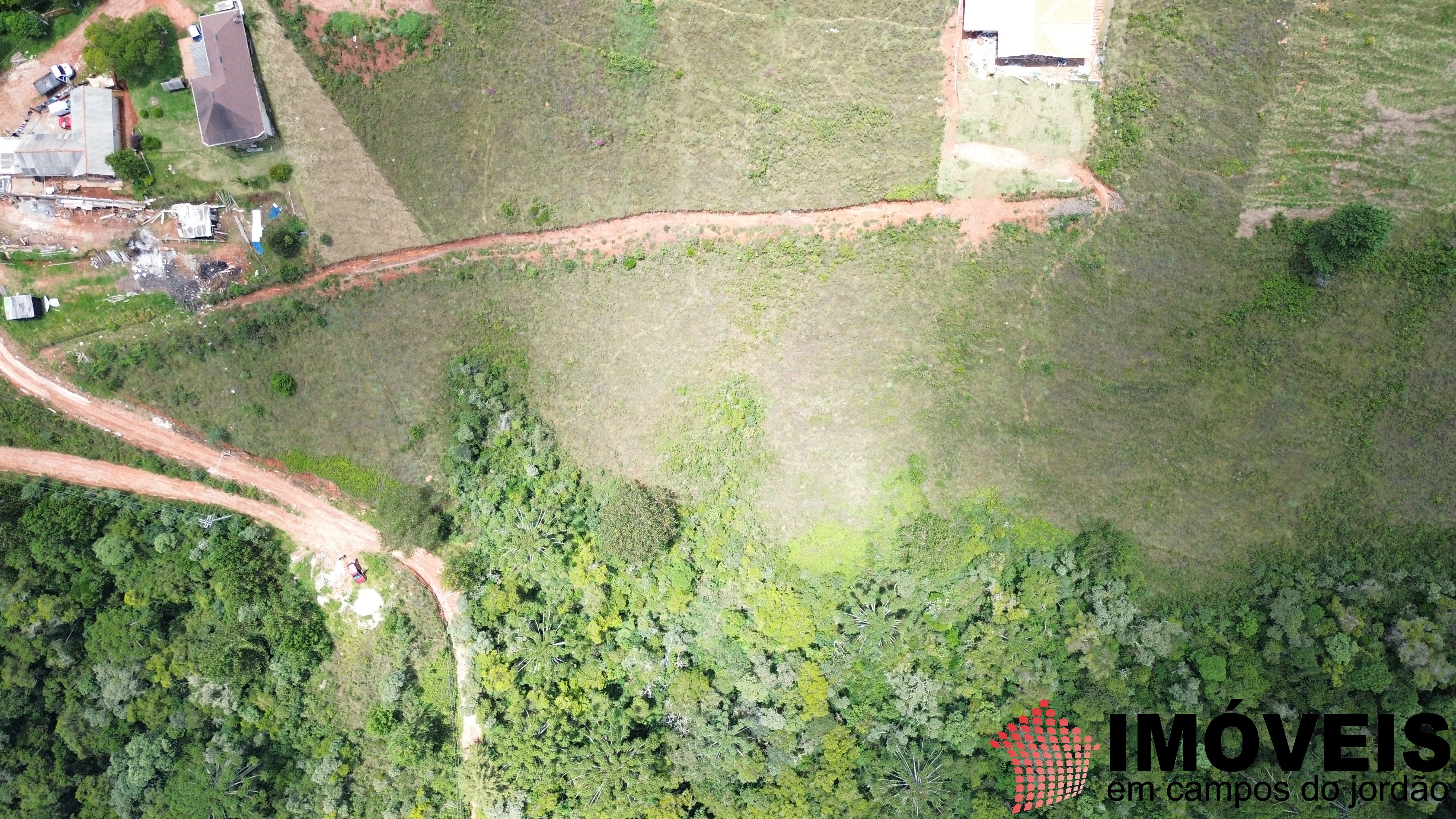 0 para Terrenos - Venda em Campos do Jordão