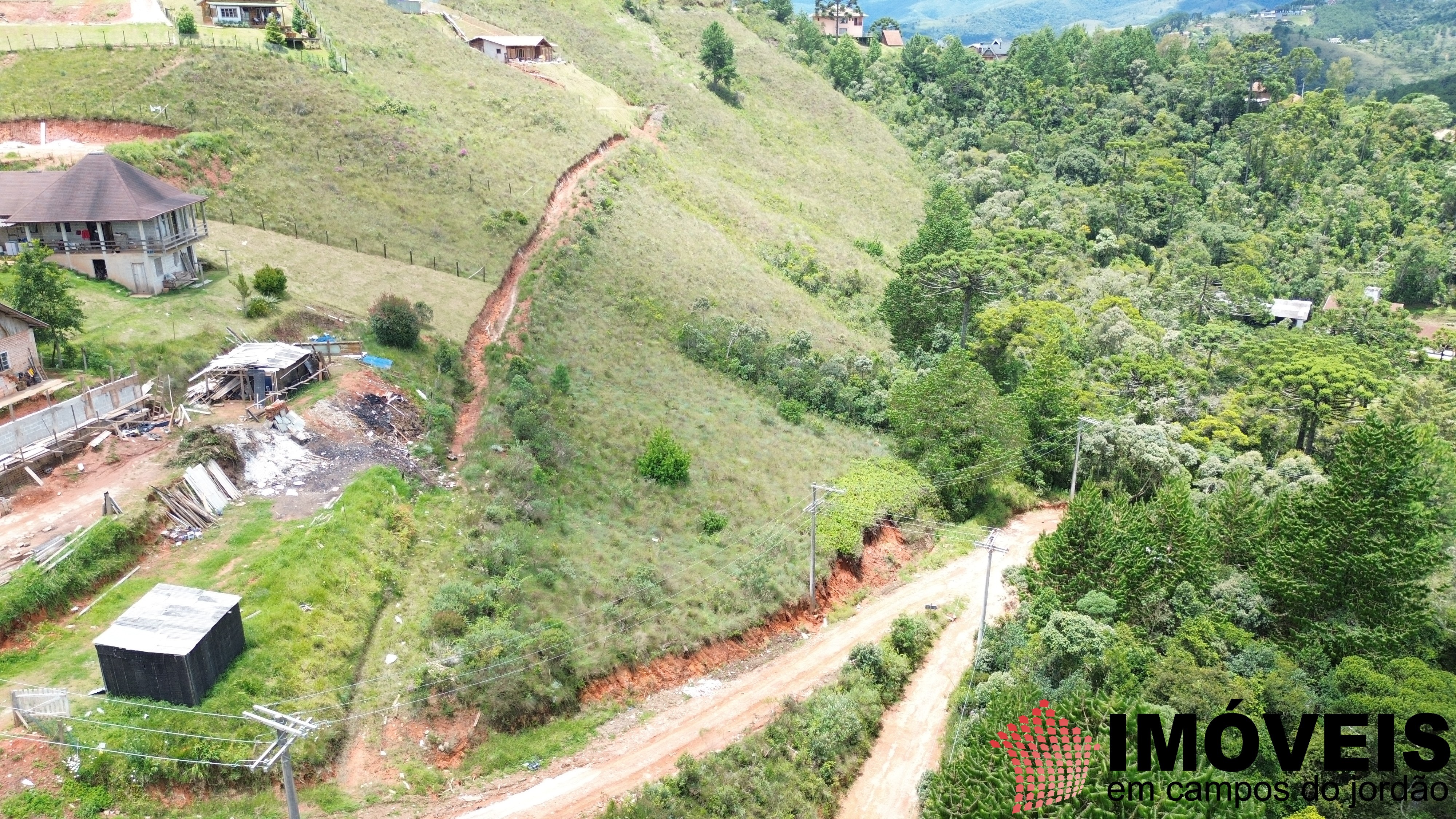 0 para Terrenos - Venda em Campos do Jordão