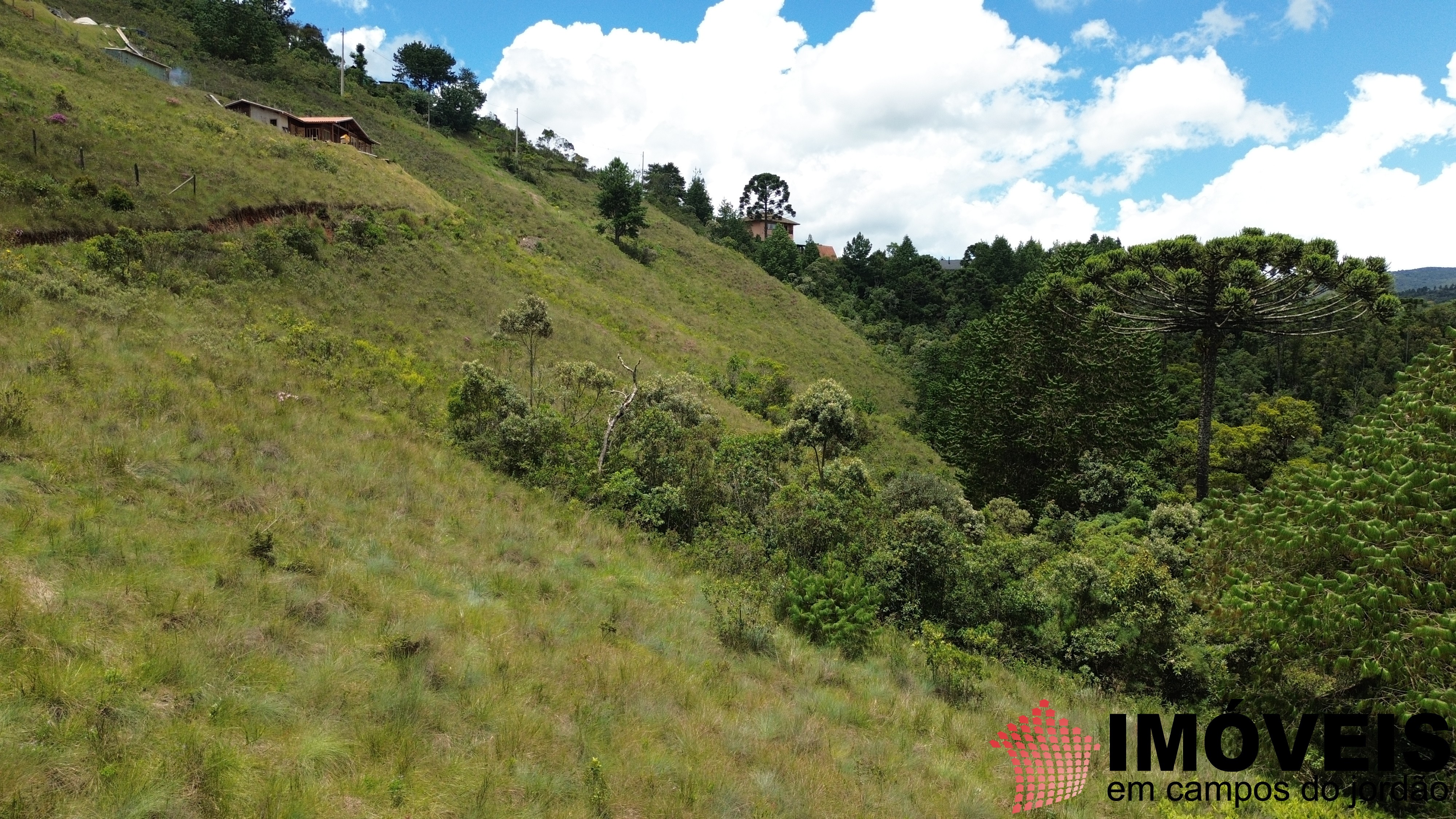 0 para Terrenos - Venda em Campos do Jordão