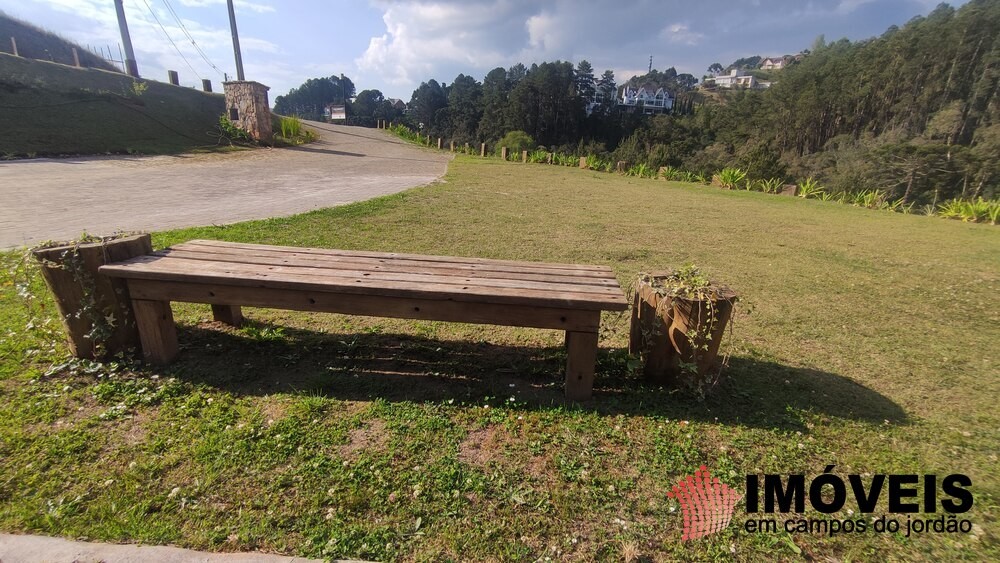 0 para Terrenos - Venda em Campos do Jordão