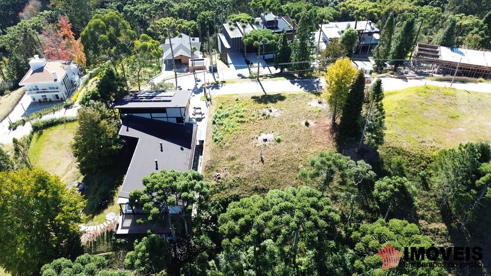 0 para Terrenos - Venda em Campos do Jordão