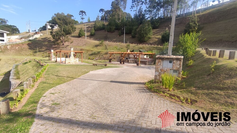 0 para Terrenos - Venda em Campos do Jordão