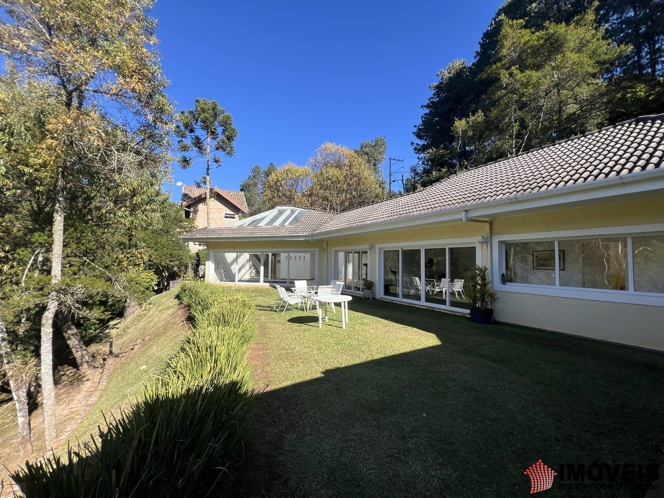 0 para Casas - Venda em Campos do Jordão