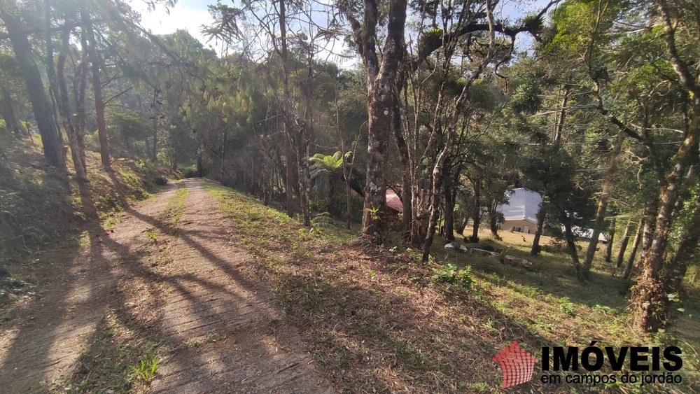 0 para Terrenos - Venda em Campos do Jordão