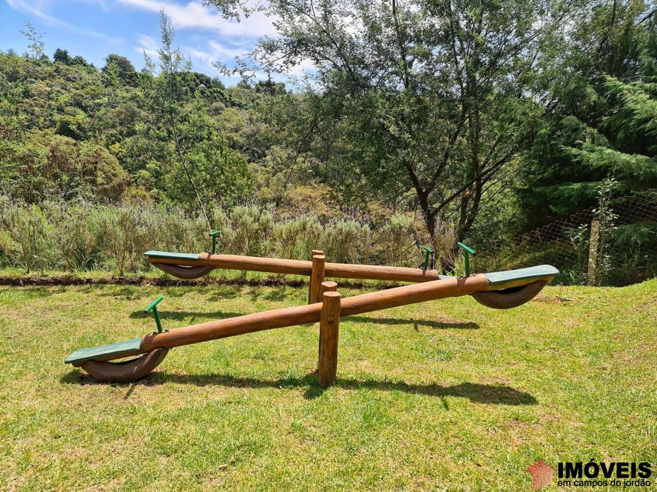 0 para Apartamentos - Venda em Campos do Jordão