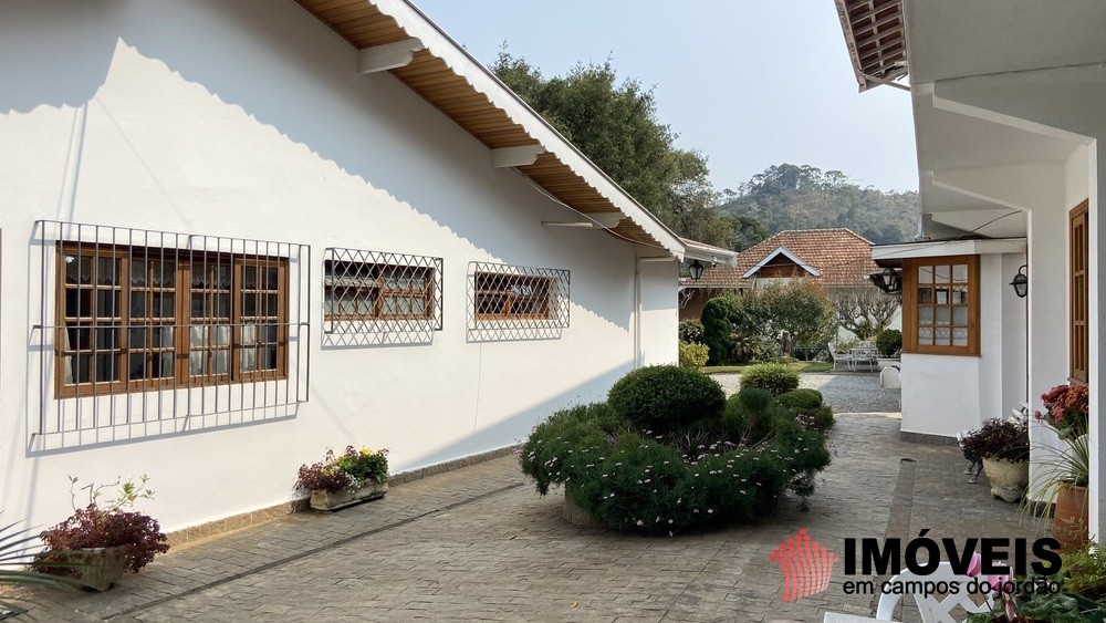 0 para Casas - Venda em Campos do Jordão