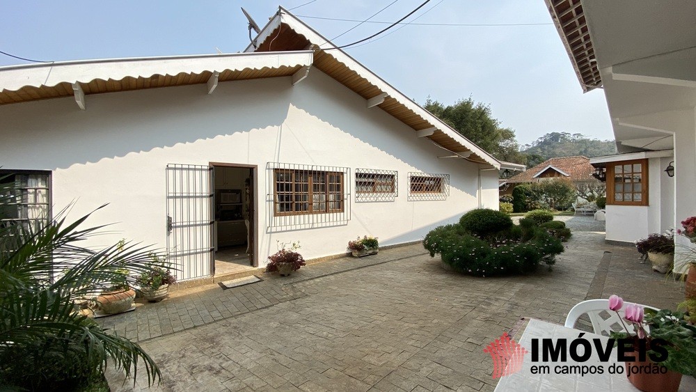 0 para Casas - Venda em Campos do Jordão