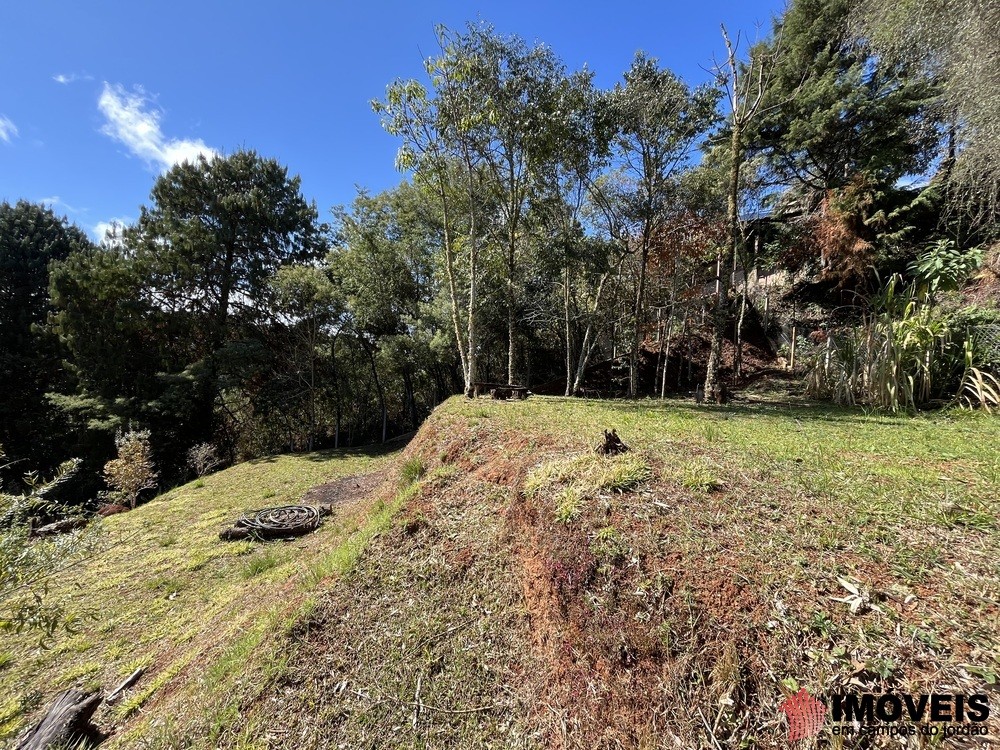 0 para Terrenos - Venda em Campos do Jordão