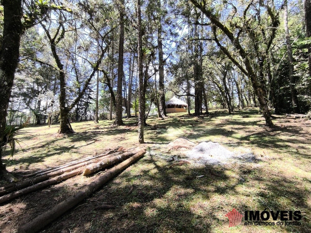 0 para Terrenos - Venda em Campos do Jordão